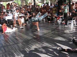 rien  adire  vs  commentaire